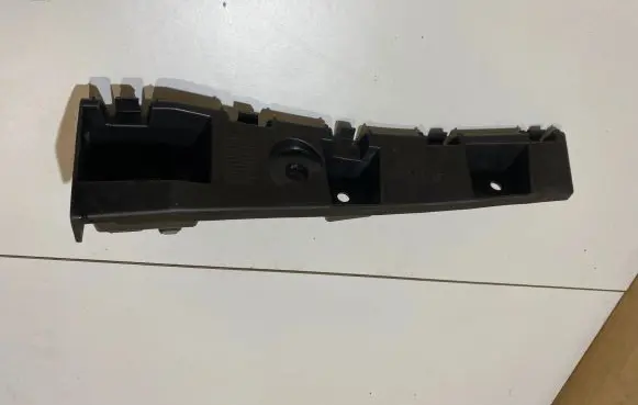 Ford Mustang VI Front bumper mounting bracket FR3B16C067AC