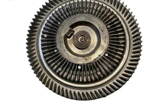 Land Rover Defender Viscous fan clutch ERR2266
