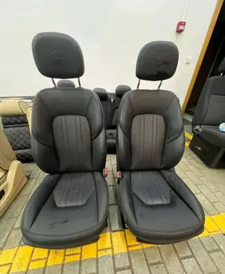 Maserati Levante Seat set 77841 8500289