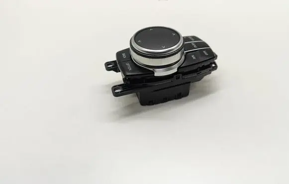 BMW 5 G30 G31 G38 Head unit multimedia control 6844224 684422402 6582684422402