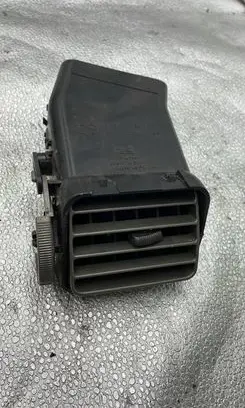 Subaru Forester SH Dash center air vent grill 66110FG010