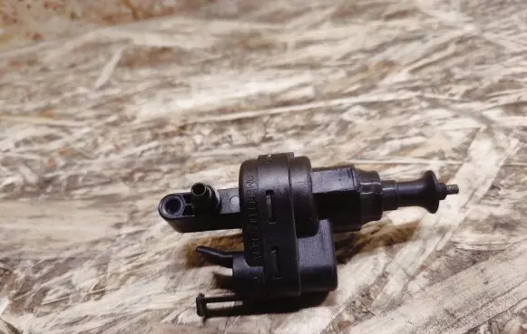 Mercedes-Benz S W140 Vacuum valve 400140