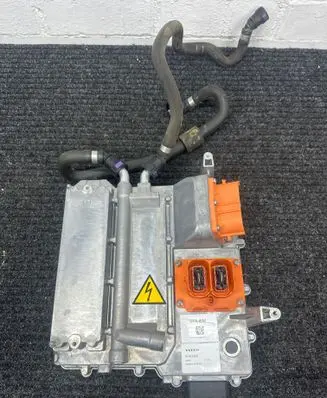 Volvo XC90 Voltage converter inverter 31673208 17052