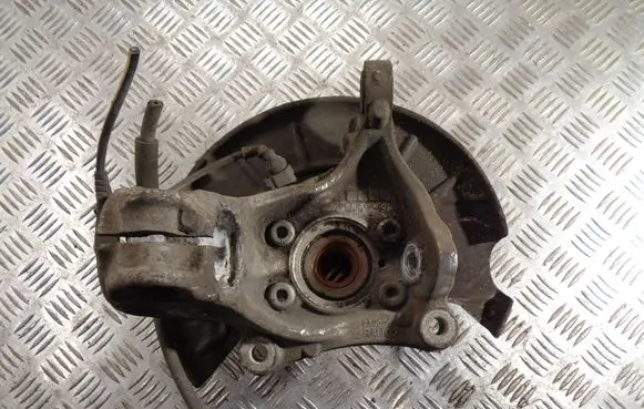 Volkswagen PASSAT B7 Front wheel hub 1K0615312F