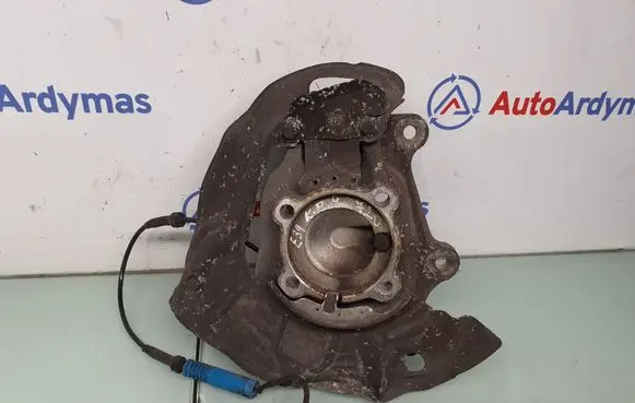 BMW 5 E39 Front wheel hub spindle knuckle 1092853 31211092853