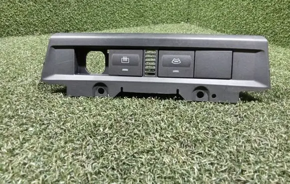 Ford Focus Windscreen/window heater switch 4M51130734BC 4M5113D734BC