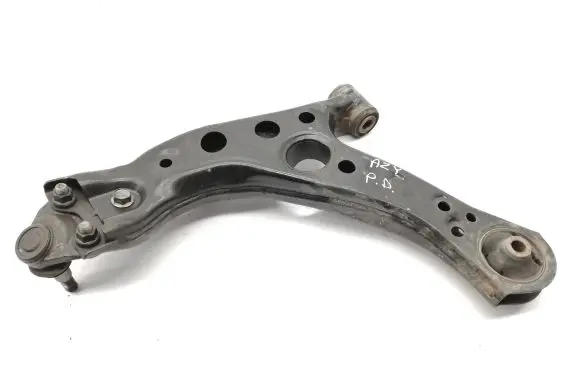 Toyota C-HR I Front lower control arm/wishbone