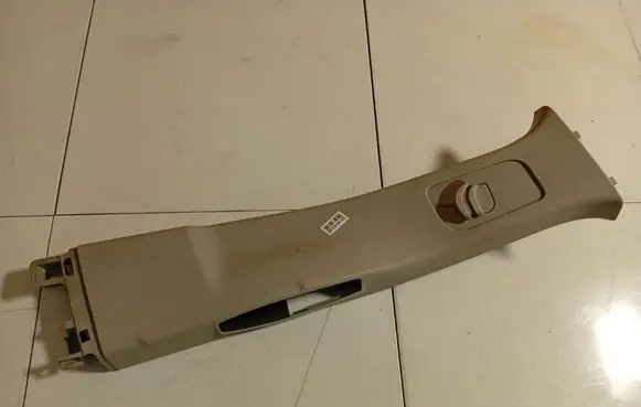 Citroen C4 I Picasso (B) pillar trim (top) 9655804977E