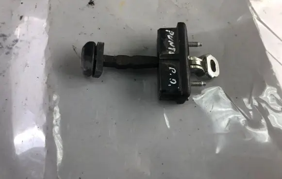Fiat Punto Evo Front door check strap stopper