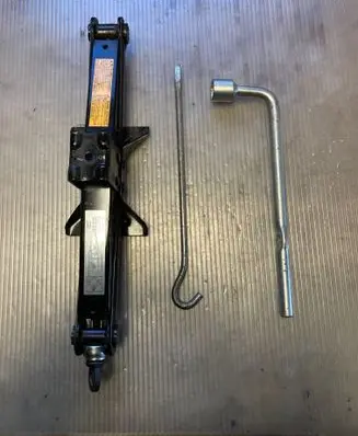 Peugeot 4007 Lift Jack 