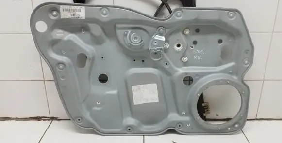 Toyota Avensis T250 Front window lifting mechanism without motor 1T1837729AN 04515272 1T0971120AC
