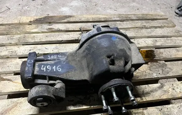 Volkswagen PASSAT B5.5 Rear differential 01R525053E