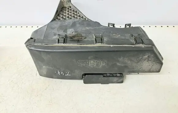 Volvo V70 Fuse box set 9494210