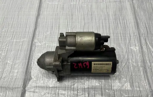 Jeep Grand Cherokee Starter motor 0001149435