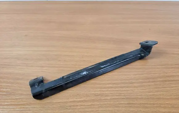 Peugeot 308 Battery bracket 8049597
