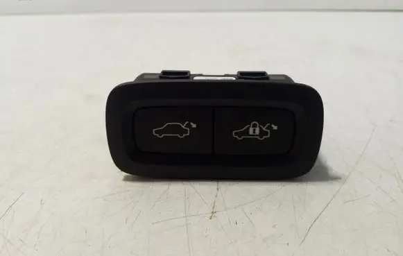 Volvo XC90 Tailgate/boot open switch button 31376890