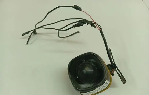 Audi A6 S6 C5 4B Alarm system siren 10R020999