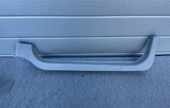 Mitsubishi Pajero Tailgate trim MB493983