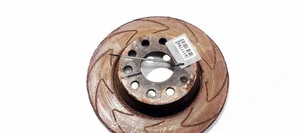 Volkswagen PASSAT CC Rear brake disc NEVENTILIUOJAMAS