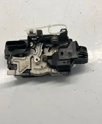 Volvo S90, V90 Rear door lock 31462449 C7337110007