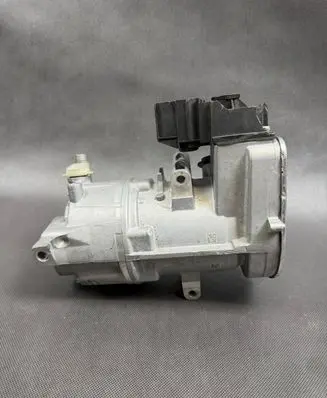 Mercedes-Benz E W214 Air conditioning (A/C) compressor (pump) A0008306802 A0008308405 A0008304205