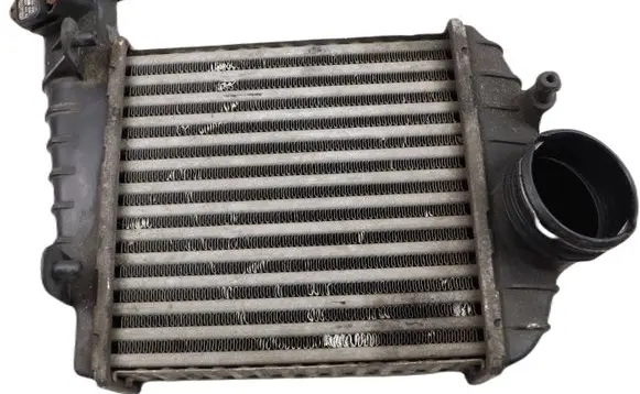 Volkswagen PASSAT B5.5 Intercooler radiator 3B0145805J 038906051B