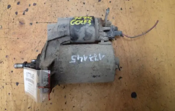 Volkswagen Golf III Starter motor