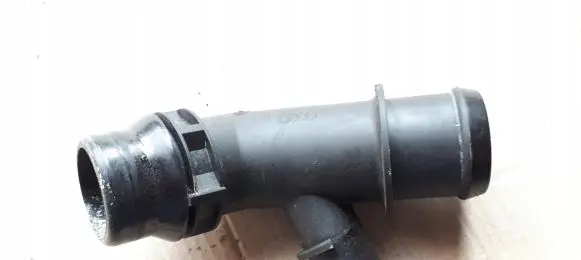 Audi A4 S4 B9 Engine coolant pipe/hose 8W0122293AE