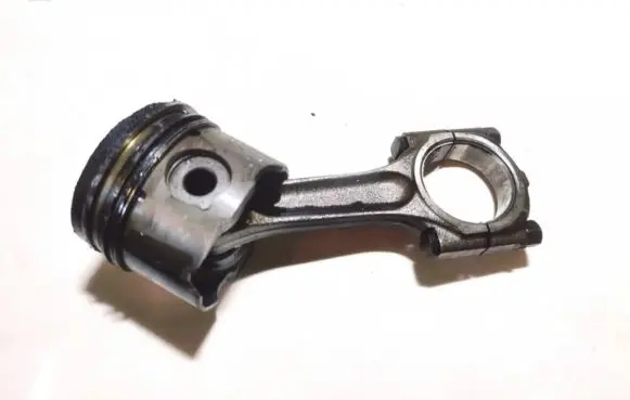 Peugeot 307 Piston with connecting rod