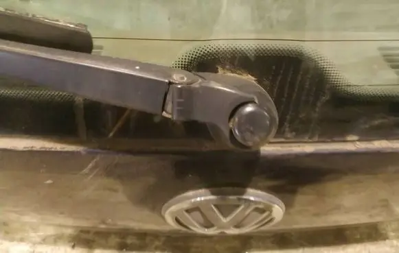 Volkswagen Golf IV Rear window wiper motor 