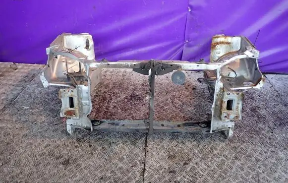 Toyota Corolla E120 E130 Front bodywork piece 