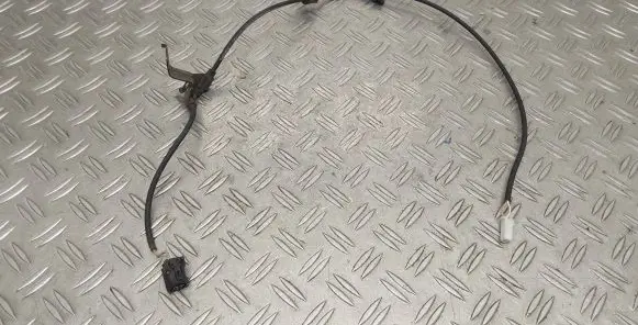 Toyota Yaris Rear ABS sensor wiring 