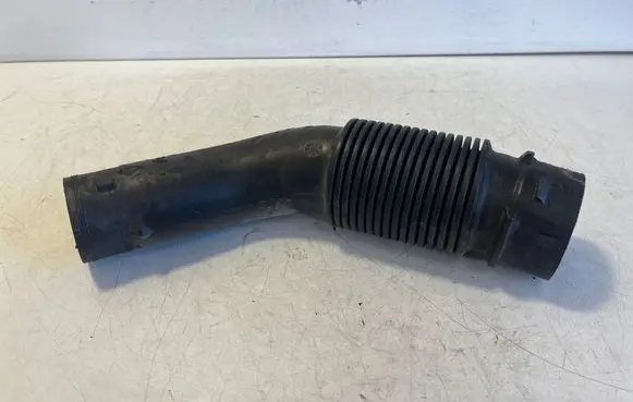 Opel Vivaro Air intake duct part 9810920980