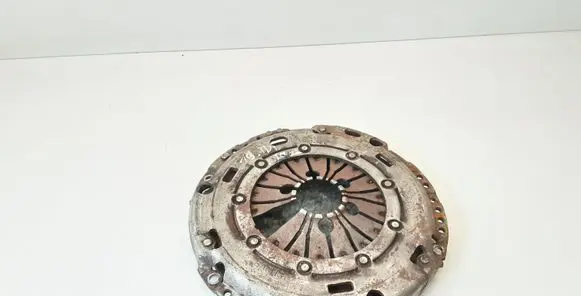 Volkswagen Golf V Pressure plate 03G141025G
