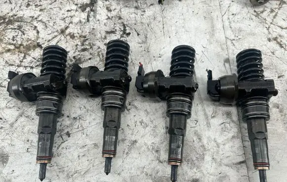 Audi A4 S4 B7 8E 8H Fuel injectors set 0414720230 038130073BH