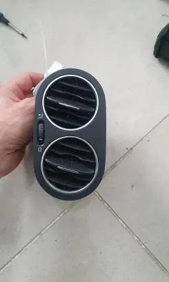 Volkswagen Tiguan Dashboard side air vent grill/cover trim 5M0819759 5M0819796A 5M0819704