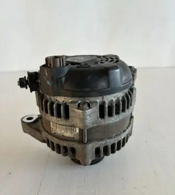 Hyundai Santa Fe Generator/alternator 373002F200 1042101060