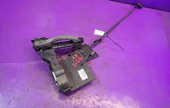 Ford Fiesta Front door lock 