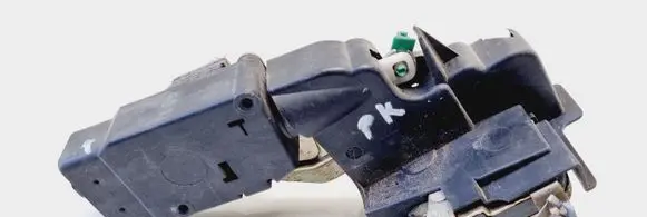 Volvo S40, V40 Front door lock