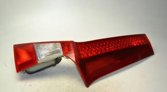 Volvo XC70 Tailgate rear/tail lights 164392