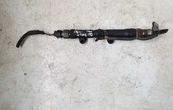 Toyota Avensis T250 Fuel main line pipe