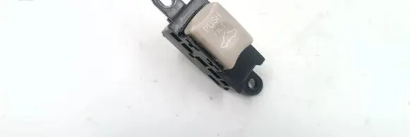 Mitsubishi Eclipse Sunroof switch 