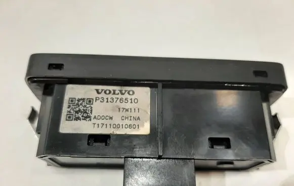 Tailgate opening switch
