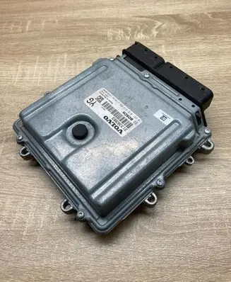 Volvo S60 Engine control unit/module ECU 31336983 0281018414