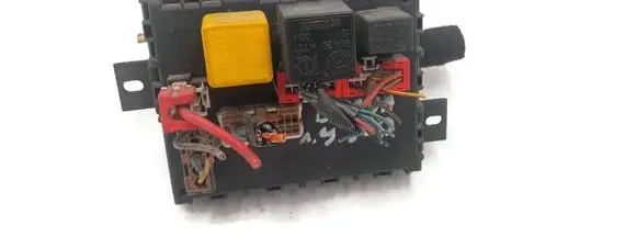 Fiat Bravo - Brava Fuse module 46533391