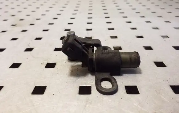 Ford Mondeo Mk III Crankshaft position sensor 2S7Q6023AB
