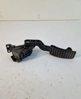 Renault Laguna II Accelerator throttle pedal 8200002904