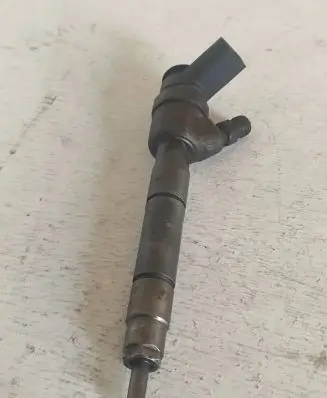 Mercedes-Benz B W245 Fuel injector A6400700787 0445110167