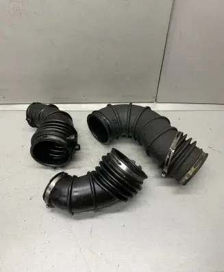 Air intake hose/pipe