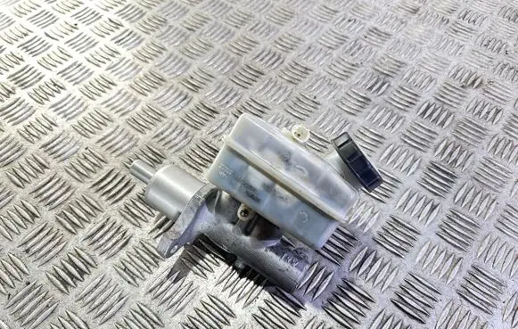 Mercedes-Benz A W169 Master brake cylinder A1694300202